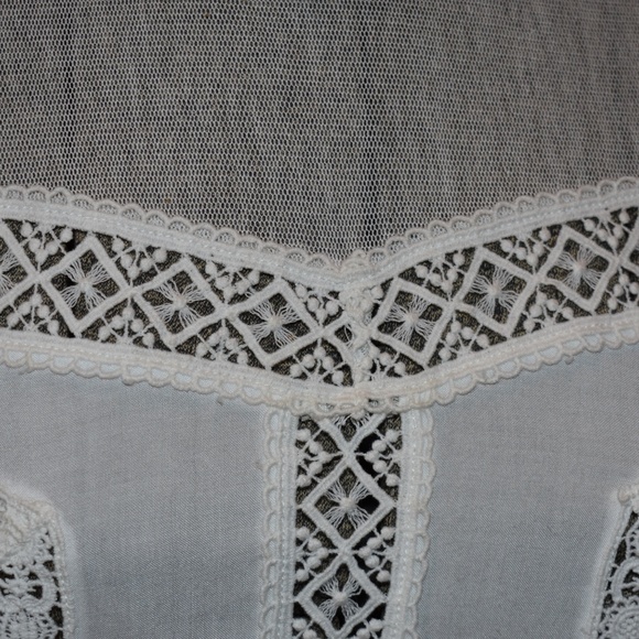 Miss Me White Lace Mesh Detail Victorian Blouse XS - Picture 3 of 5